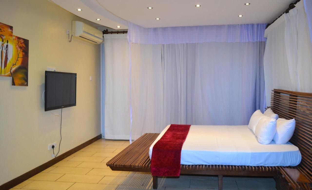 Cowrie Shell Beach Apartments Official Bamburi Kültér fotó