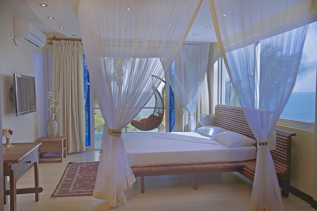 Cowrie Shell Beach Apartments Official Bamburi Kültér fotó