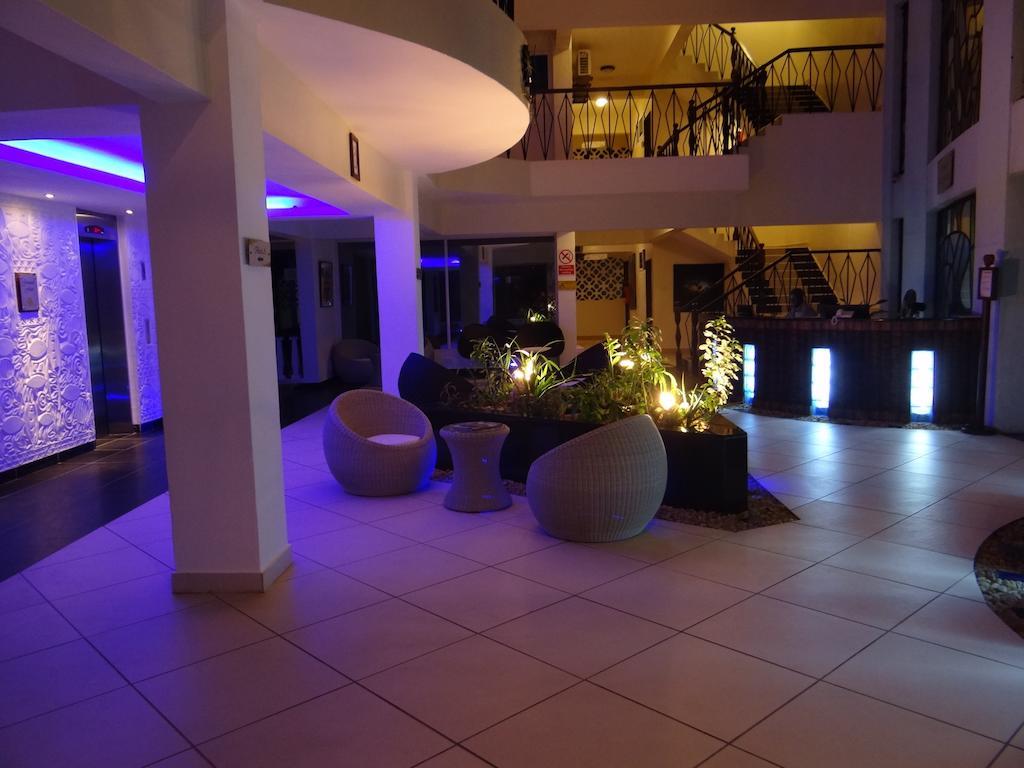 Cowrie Shell Beach Apartments Official Bamburi Kültér fotó