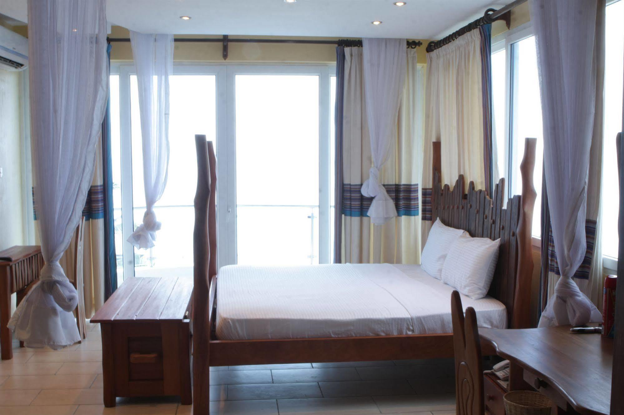 Cowrie Shell Beach Apartments Official Bamburi Kültér fotó