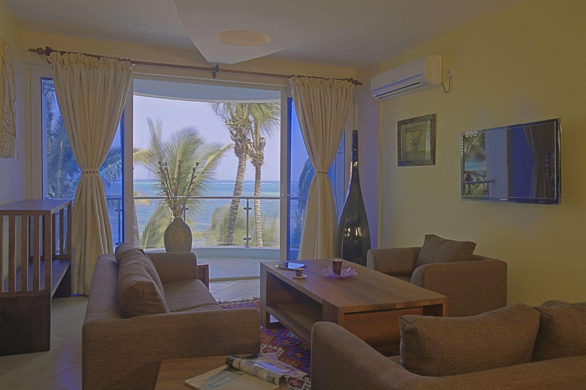 Cowrie Shell Beach Apartments Official Bamburi Kültér fotó